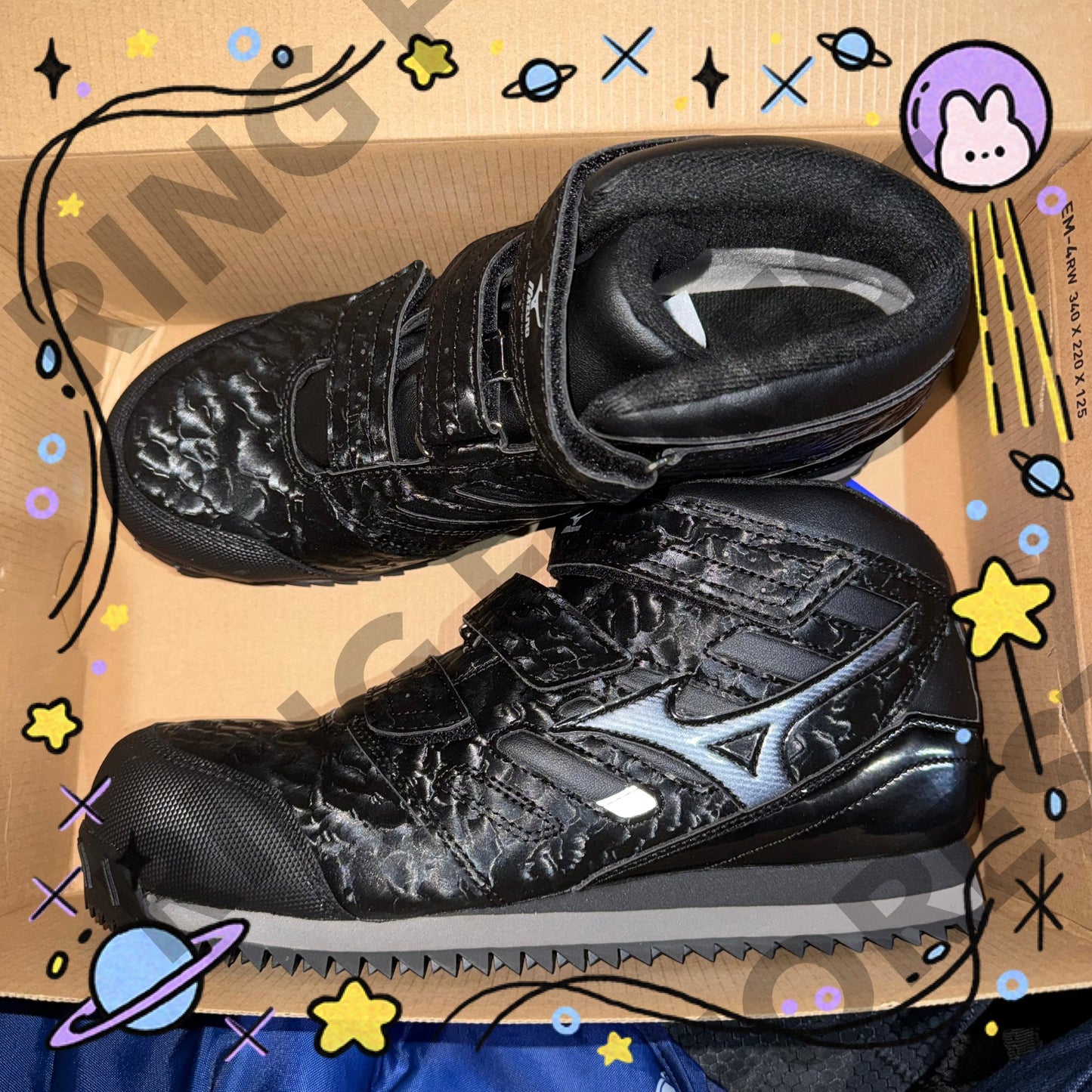 日本直送 【現貨 即寄】Mizuno 全黑版防水防雪防滑安全鞋 26cm US8.5 EU42 美津濃