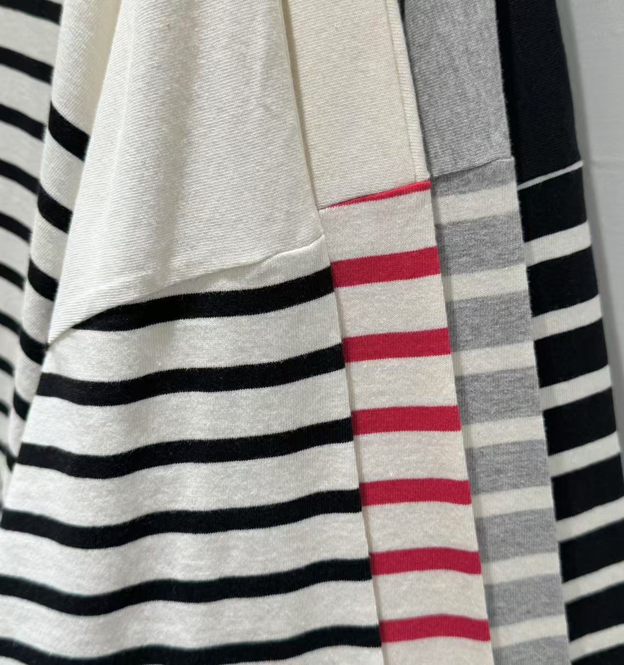 ⏰ 預訂 韓國經典橫間寬鬆Top